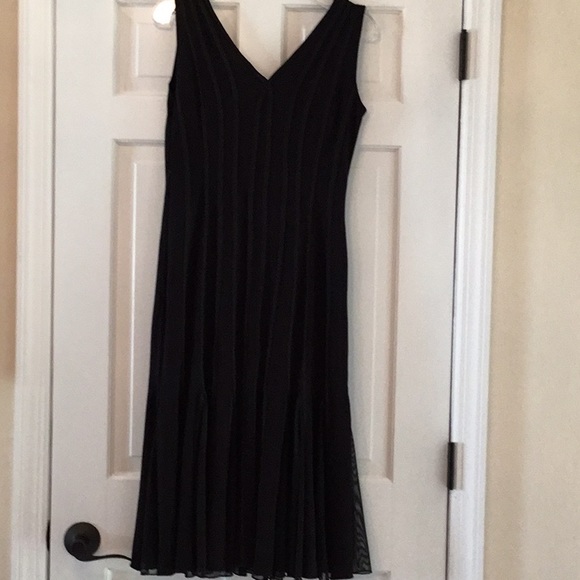 Cartise Black Dress.  Dinner-Weddings-Parties - Picture 8 of 10